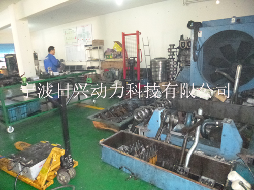 三菱S12柴油發(fā)動(dòng)機前齒輪室驅動(dòng)